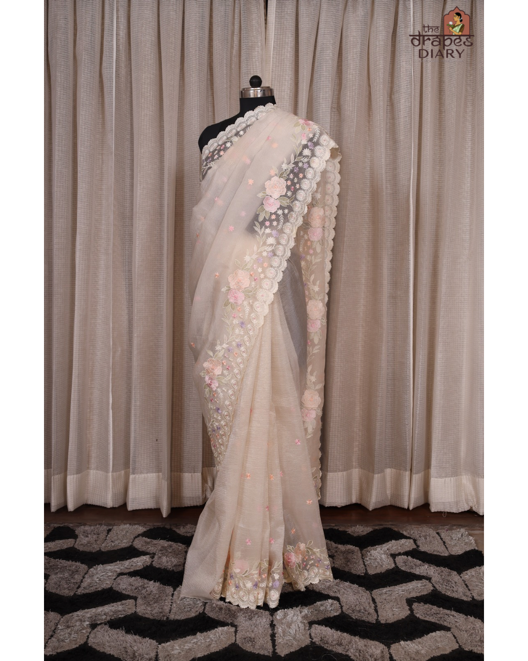 Ivory Bloom – 3D Floral Crush Tissue Saree