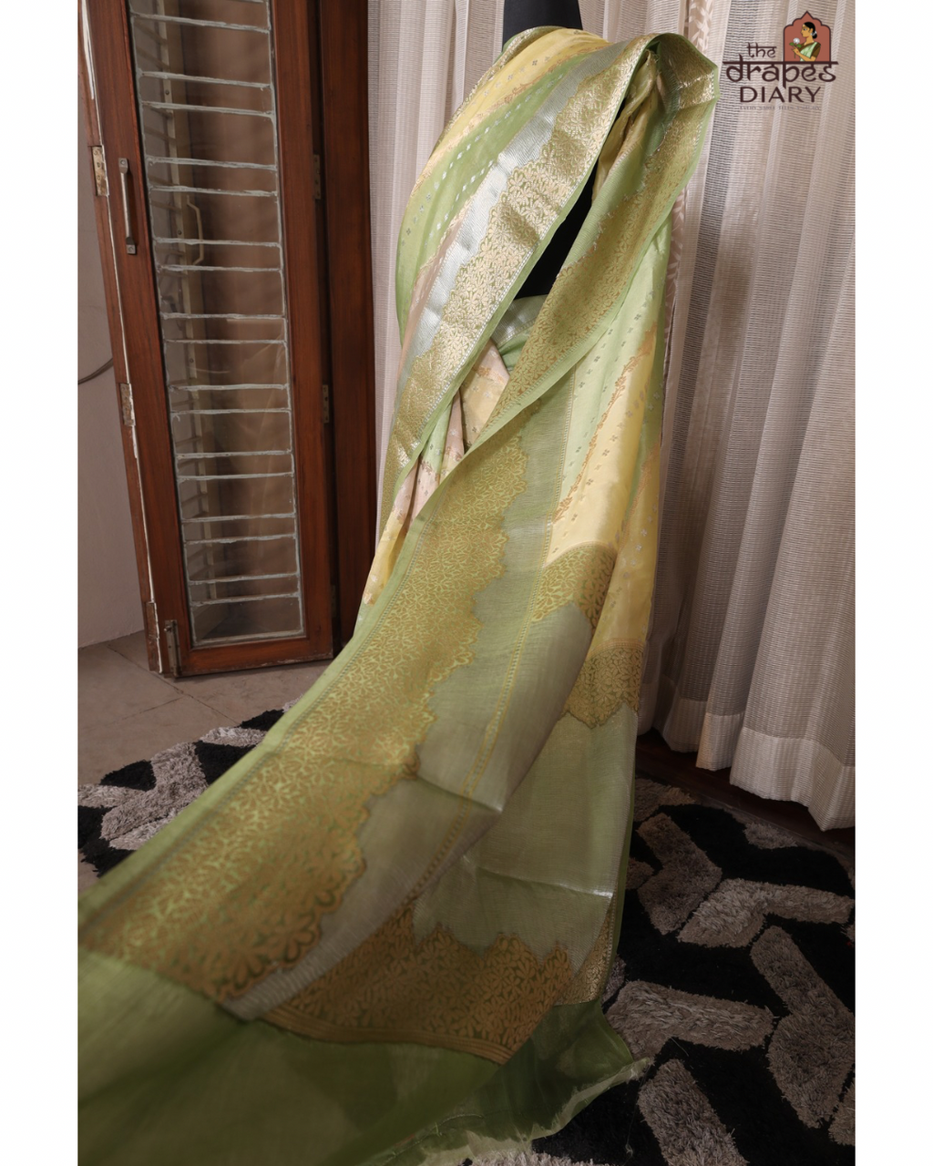 Verdant Glaze – Olive Green Semi Raw Mango Saree