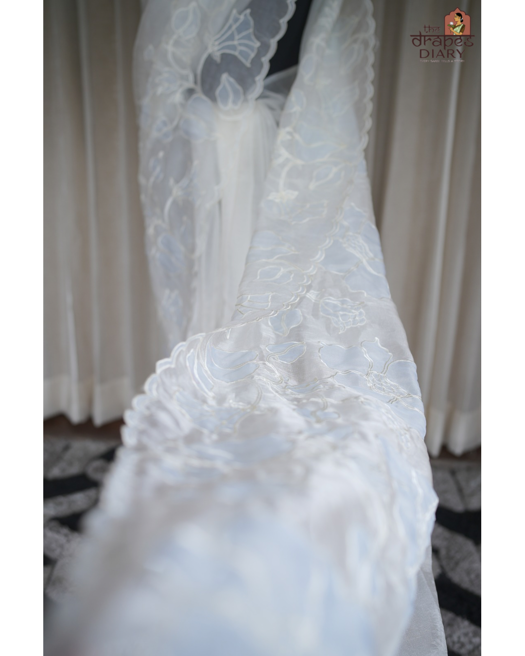 Winter Bloom – Serene White Glass Tissue Saree