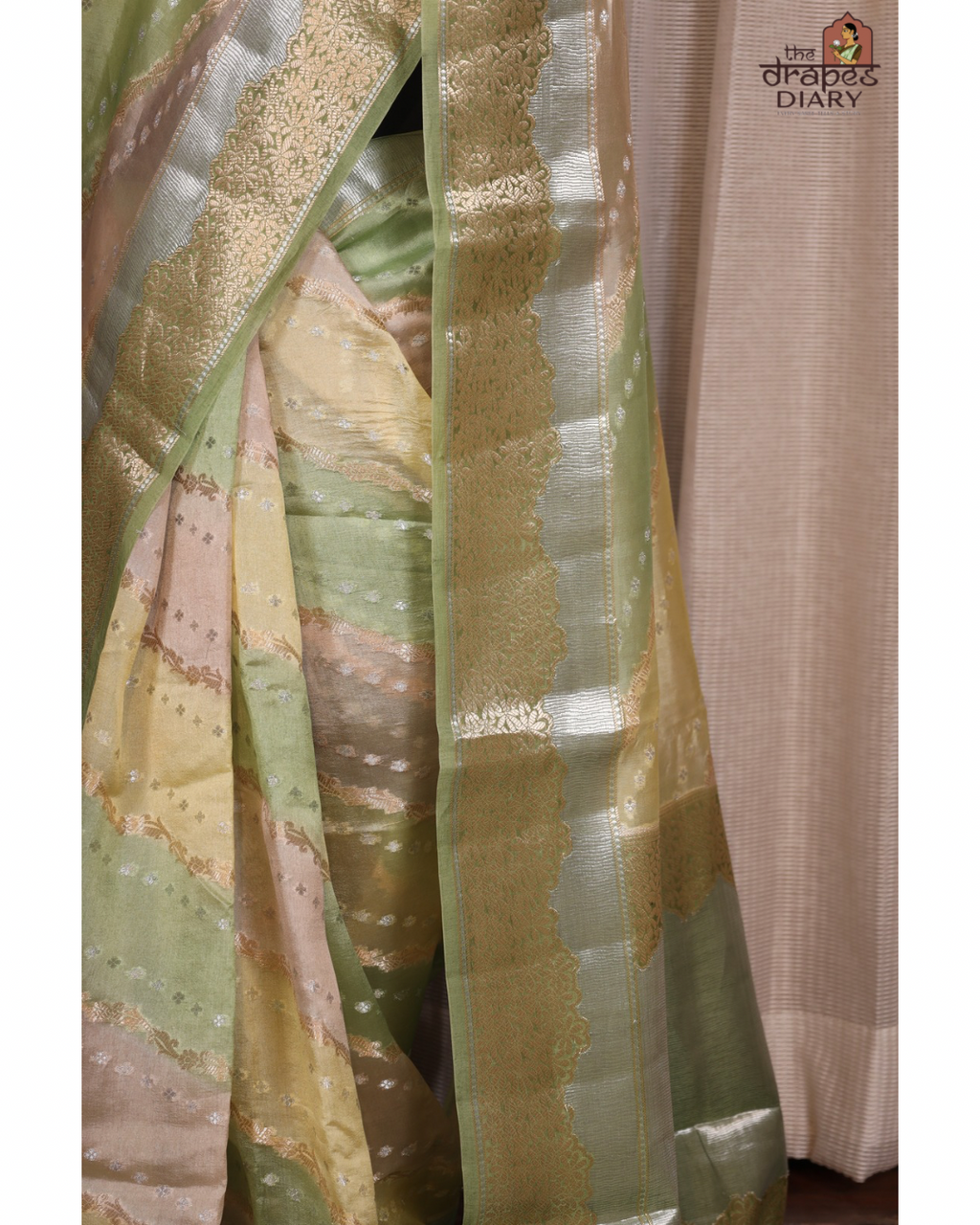 Verdant Glaze – Olive Green Semi Raw Mango Saree