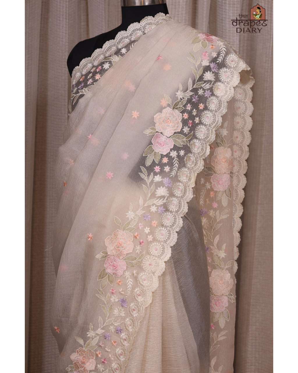 Ivory Bloom – 3D Floral Crush Tissue Saree