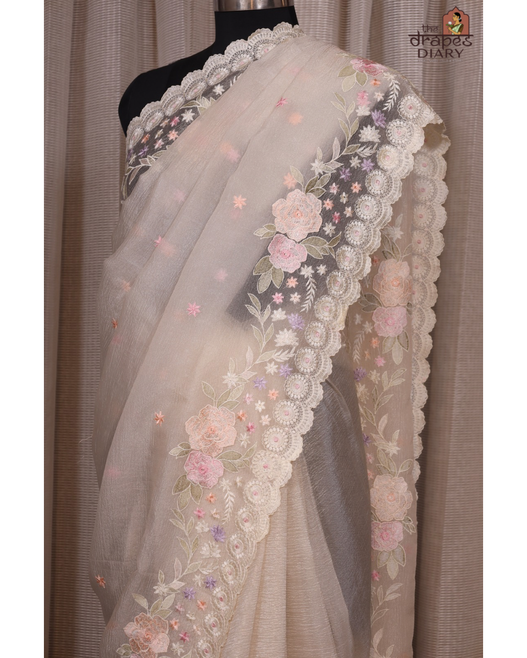 Ivory Bloom – 3D Floral Crush Tissue Saree