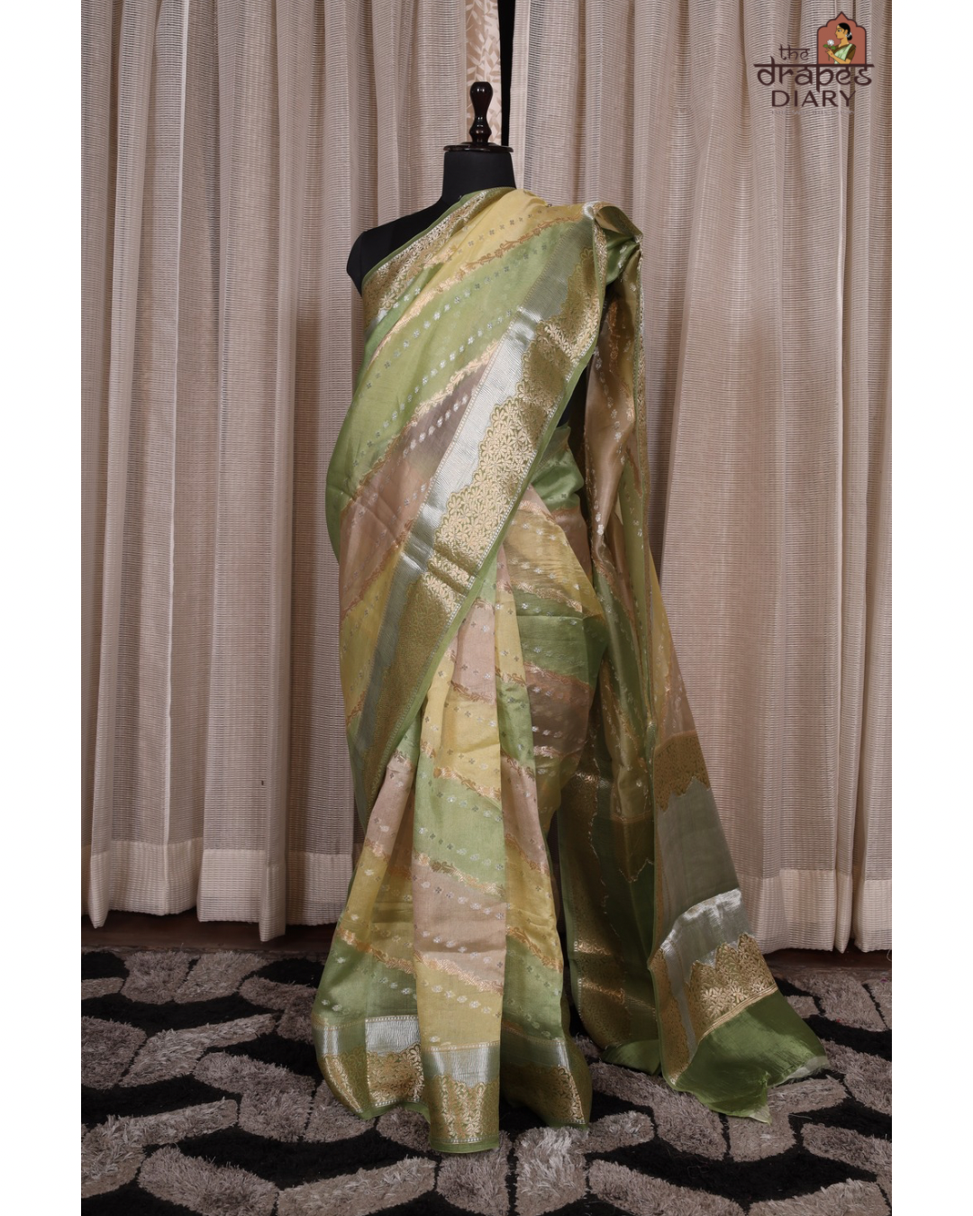 Verdant Glaze – Olive Green Semi Raw Mango Saree